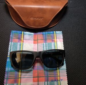 GANT matte black wayfarer sunglasses